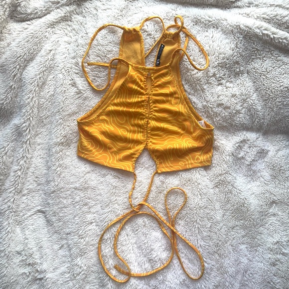 NEW NEVER WORN 70’s style crop top - Picture 2 of 4